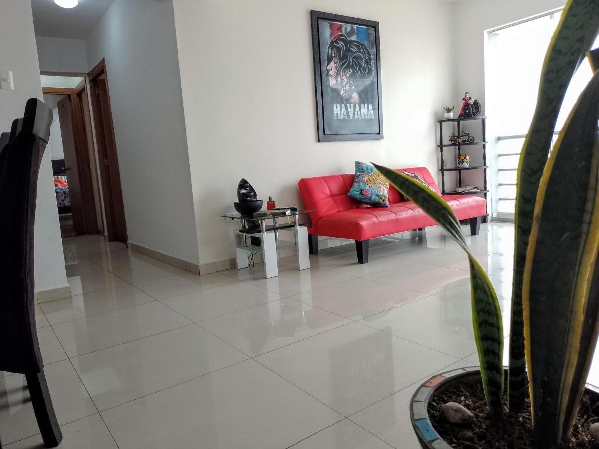 En Pleno Centro Histórico Departamento Con Hermosa Vista Trujillo