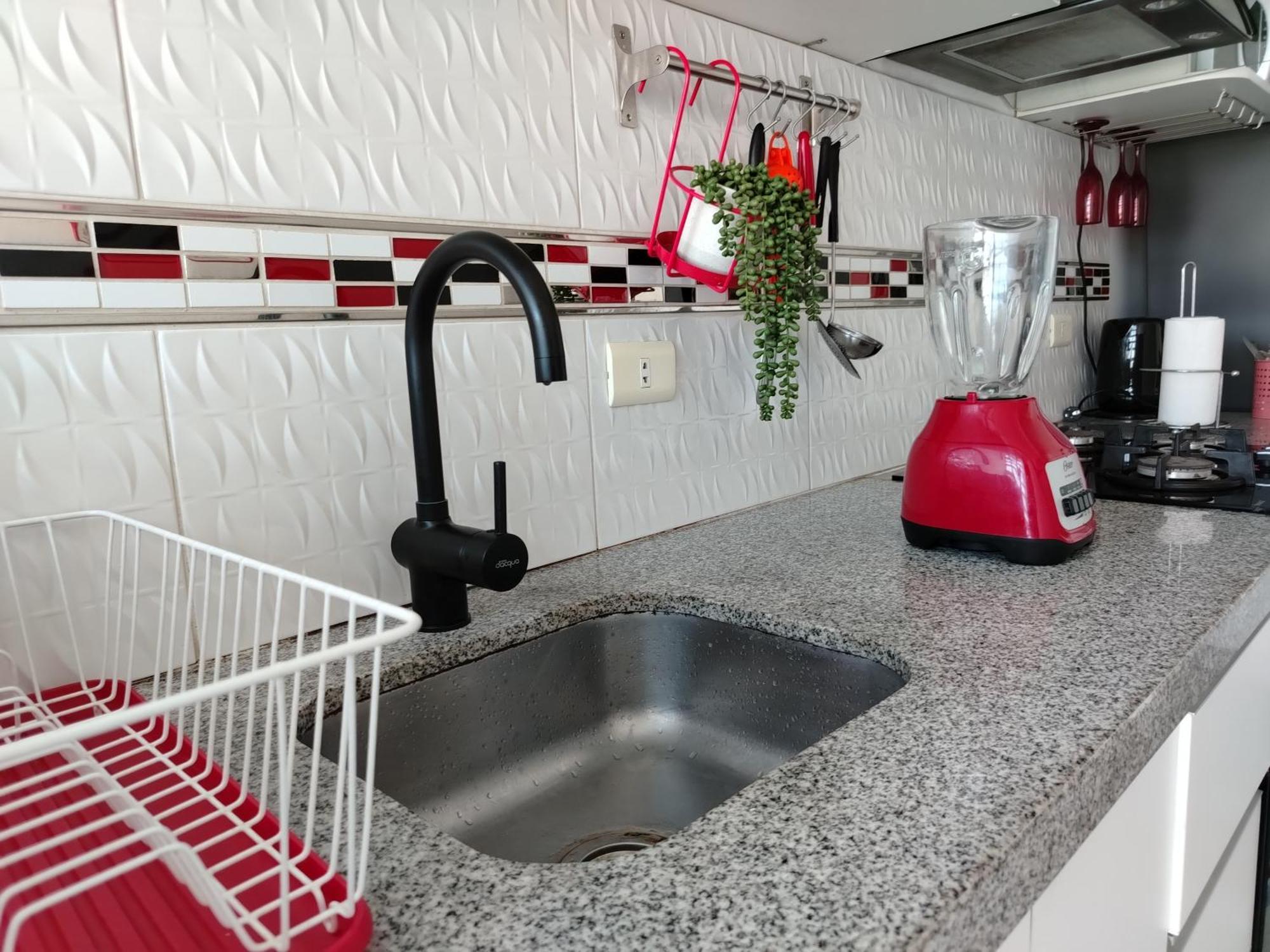 En Pleno Centro Histórico Departamento Con Hermosa Vista * Trujillo
